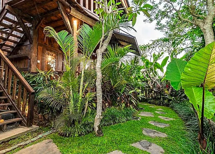 ホテル Belvilla Scenic Picturesque Near Monkey Forest 4*